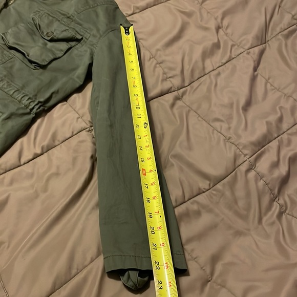 Utility jacket - Picture 10 of 11